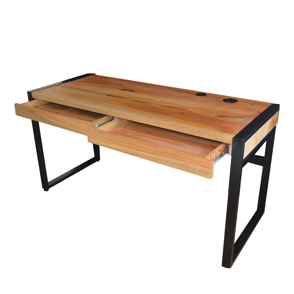 Palau Desk